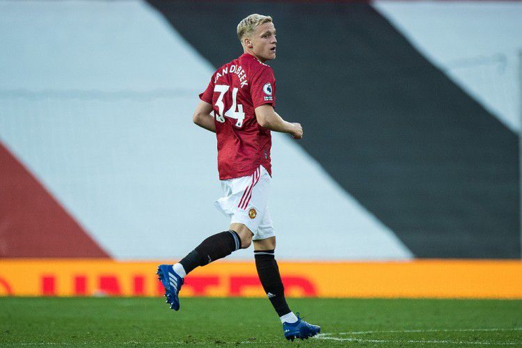 男女生打扑克视频